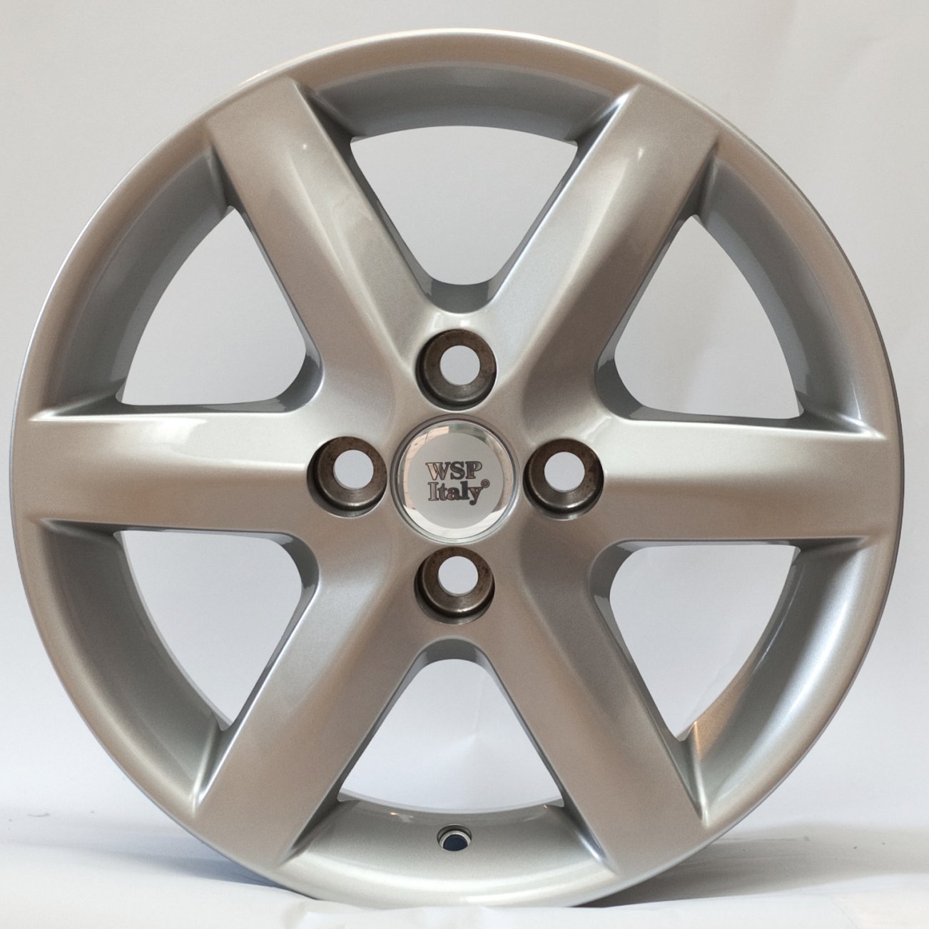 WSP Italy Toyota (W1713) Troy R15 4/100
